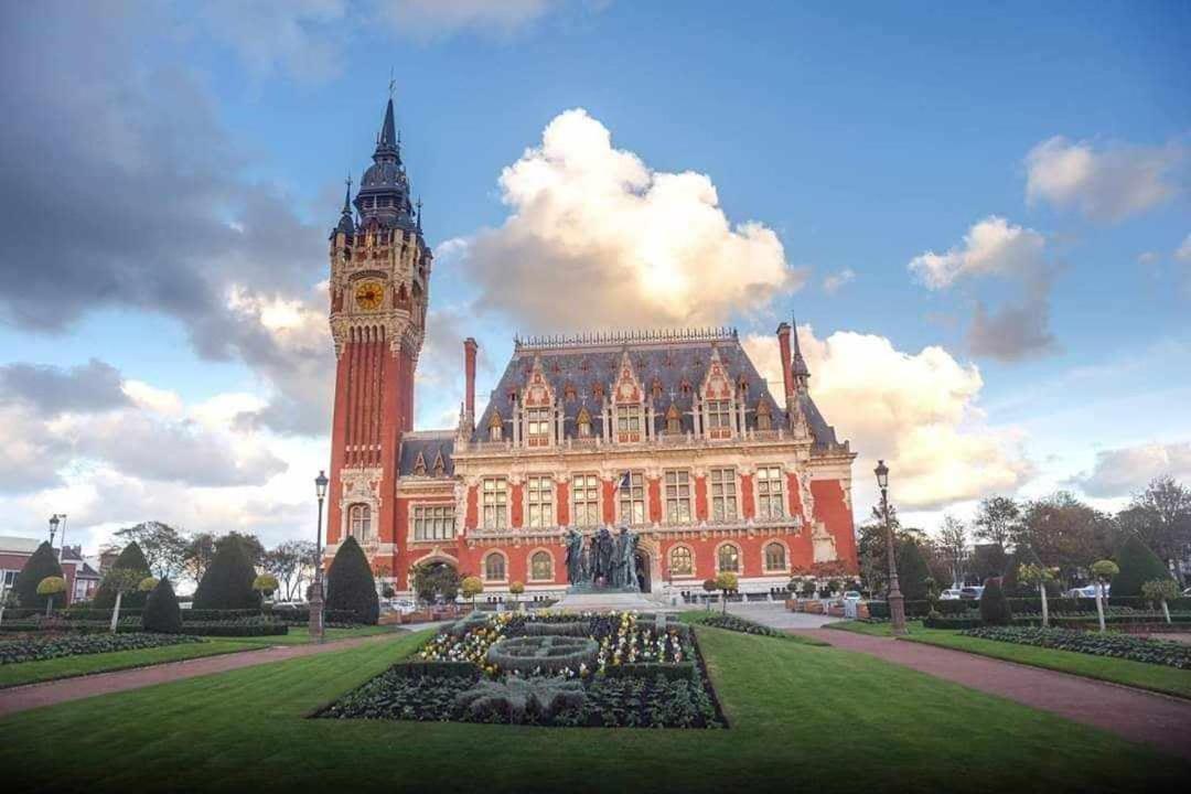 Calais Plage-Gare Appartement Elegant Tout Equipe Exterior foto